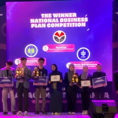 Juara Bisnis Analisis